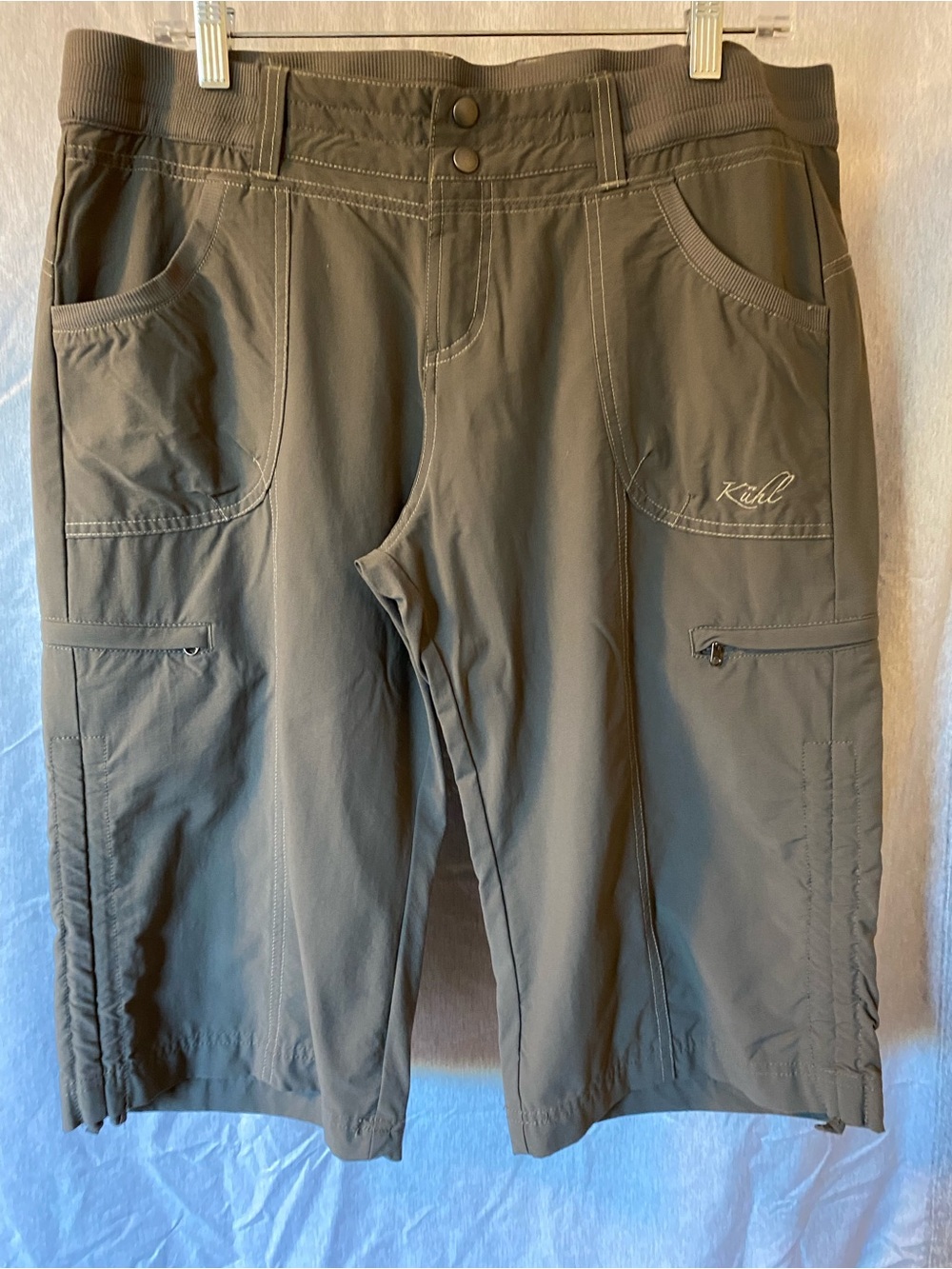 Kuhl Women's Olive Green Cargo Knee-Length Shorts